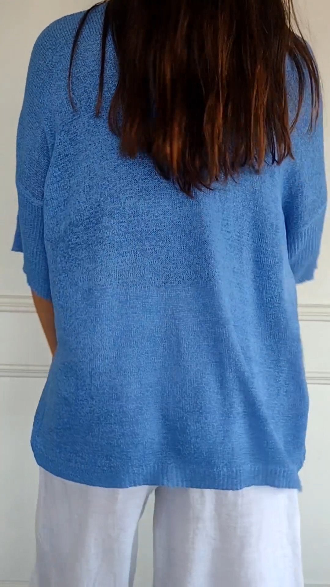 Montclaire™ | Chic Lightweight V-Neck Blouse