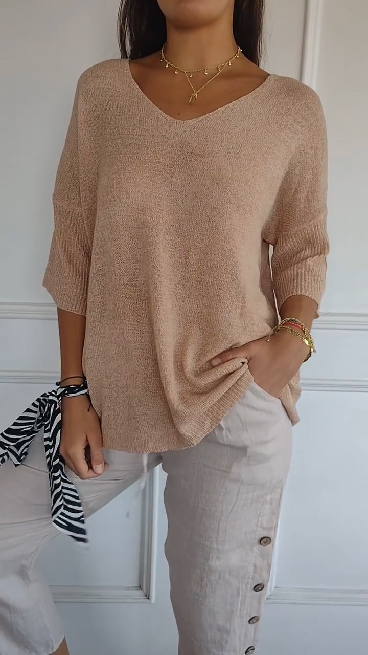 Montclaire™ | Chic Lightweight V-Neck Blouse
